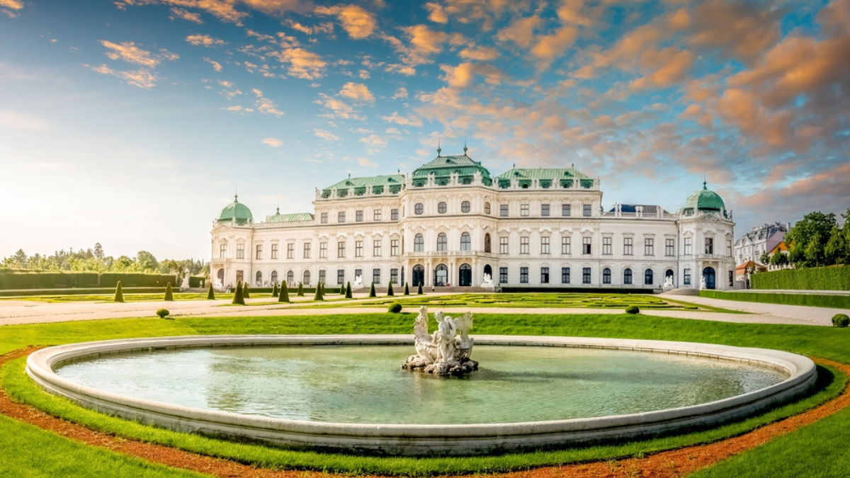 10 International Cities That Welcome Families With Open Arms
