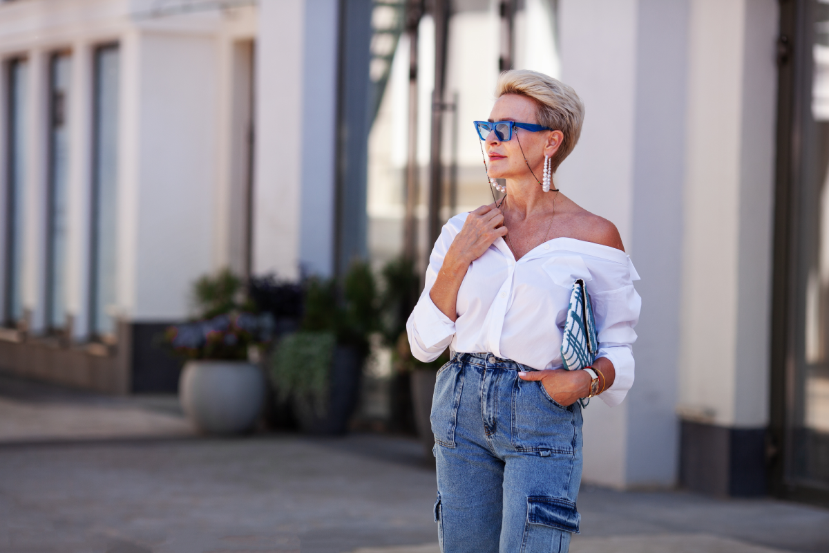 10 Haircuts That Make Women Over 60 Glow With Youth