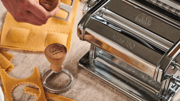 10 Kitchen Gadgets You’ll Actually Use (From Espresso Magic to Garlic Mastery)