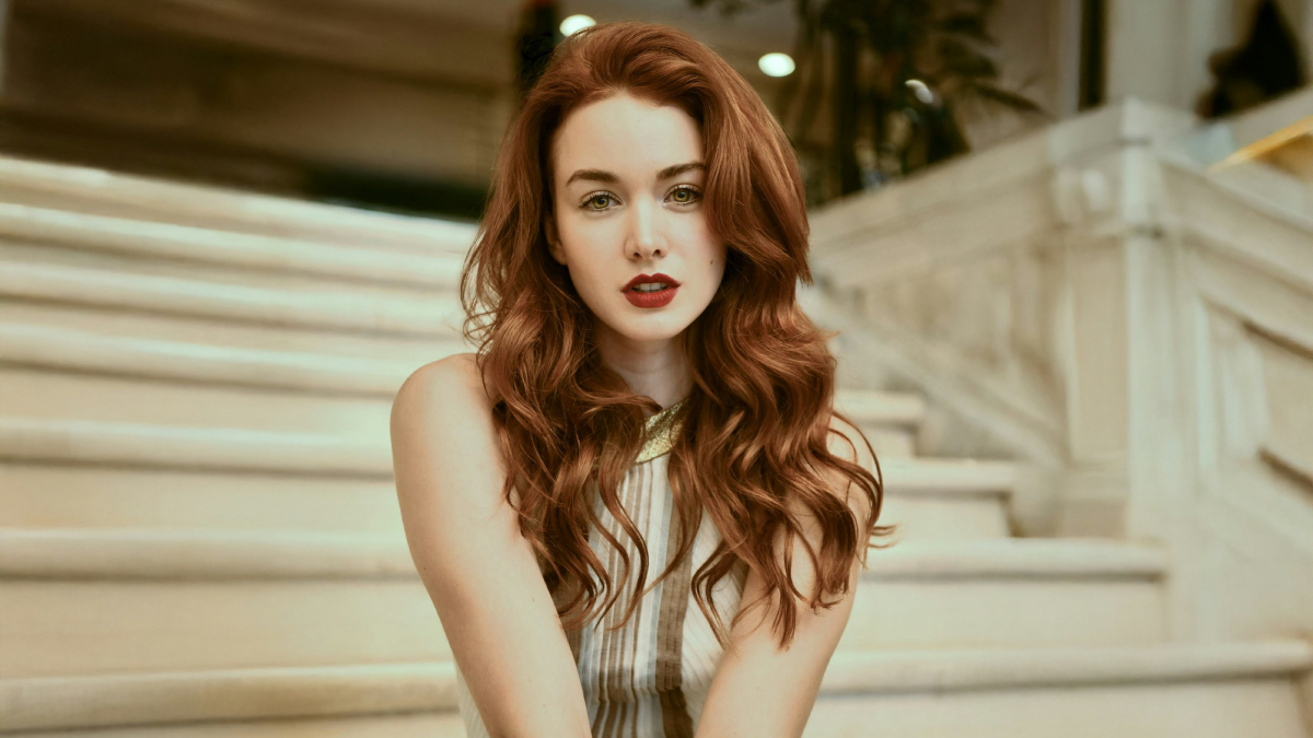 10 Reasons Smart Women Ignore Red Flags They Clearly See