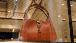 11 Chic Bag Styles That Make You Look Put-Together Without Trying