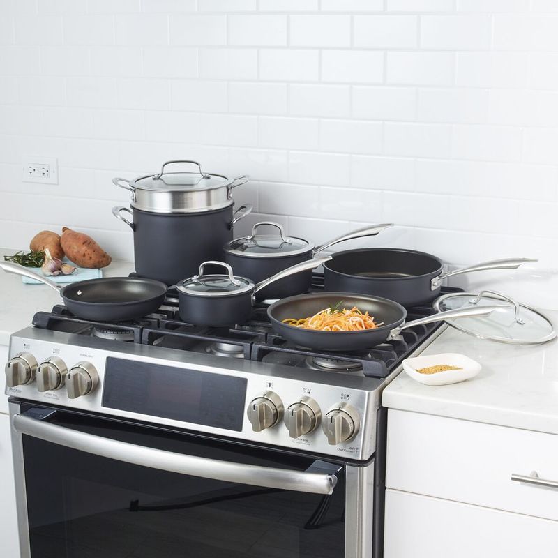 11-Piece Hard-Anodized Cookware Set: Non-Stick Necessity