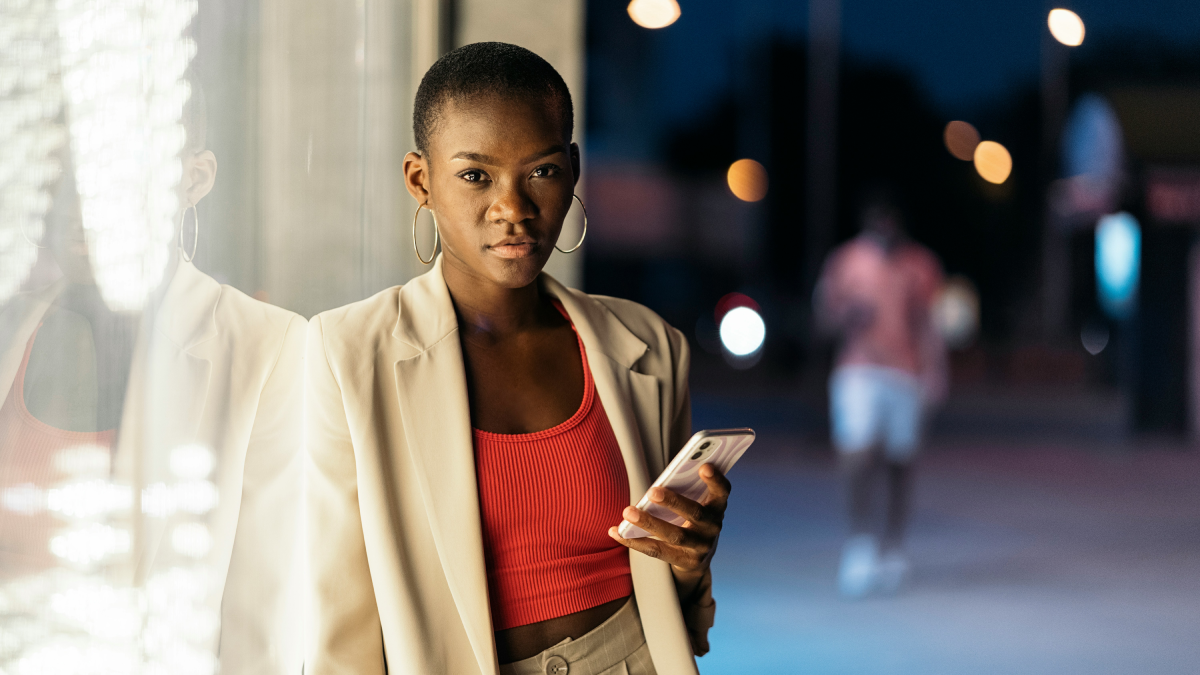 12 Things People Notice About You Before They Know Your Name