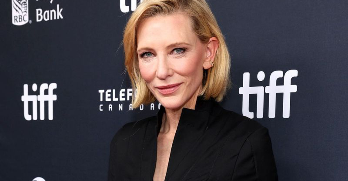 12 Celebrity-Inspired Outfits That Mature Women Can Wear With Confidence