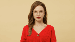 13 Lasting Wounds of Growing Up With a Critical Parent