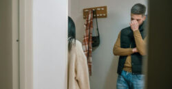 14 Little Things Women Do That Drive Men Crazy (and Not in a Good Way)