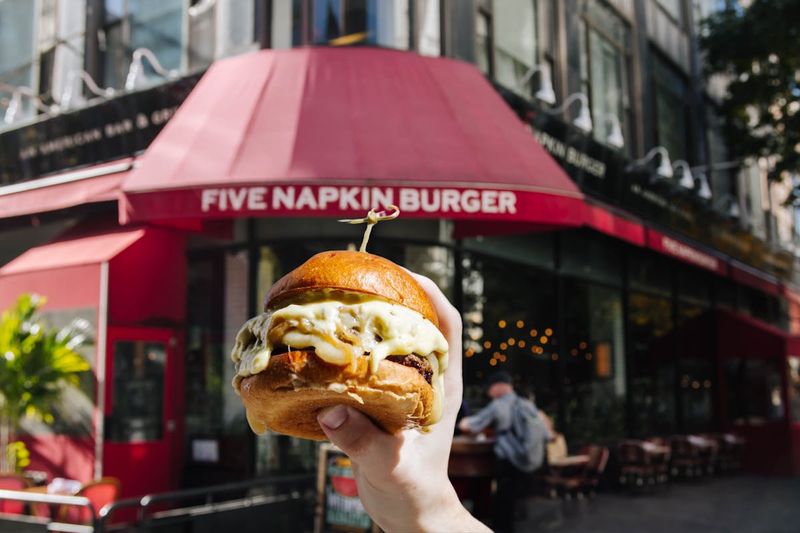 5 Napkin Burger: The Ring That Lives Up to Its Name