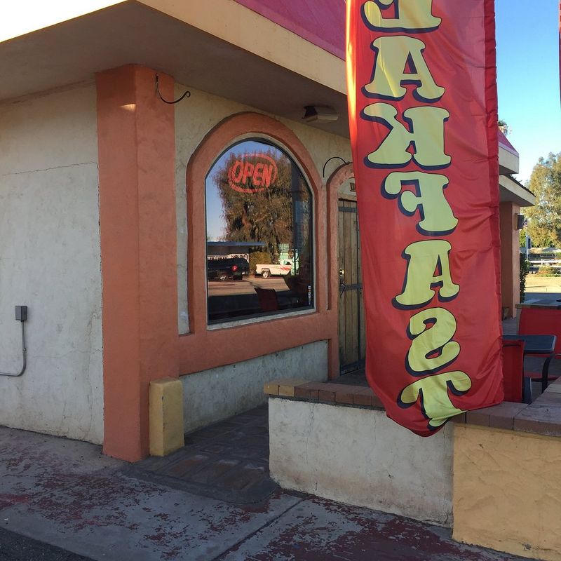 A & R Bakery