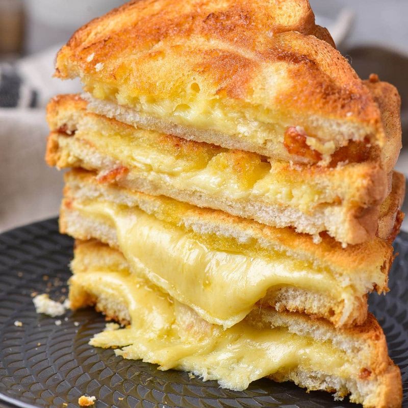 Air Fryer Grilled Cheese Sandwich