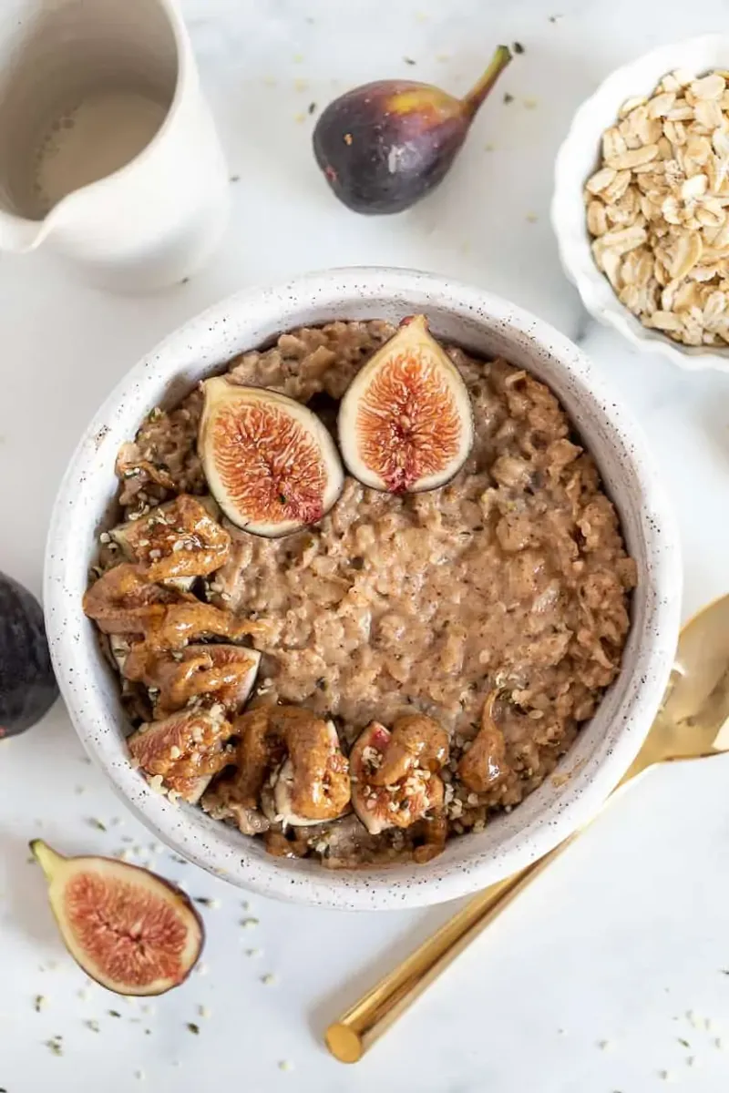 Almond Butter & Fig Oatmeal