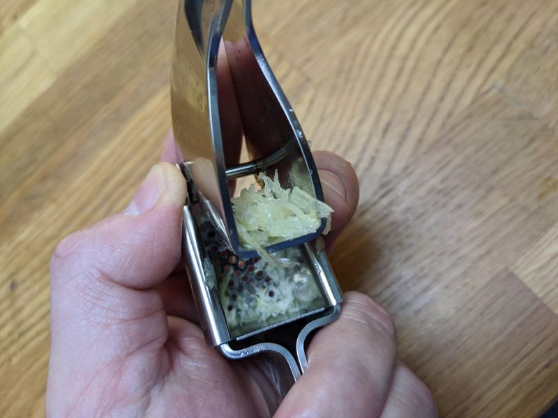 Alpha Grillers Garlic Press: Complete Kit Solution