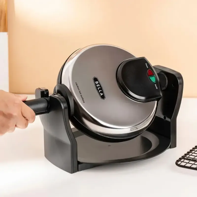 BELLA Rotating Waffle Maker