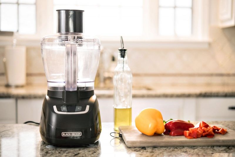 BLACK+DECKER FP1600B: Compact Solution for Smaller Families