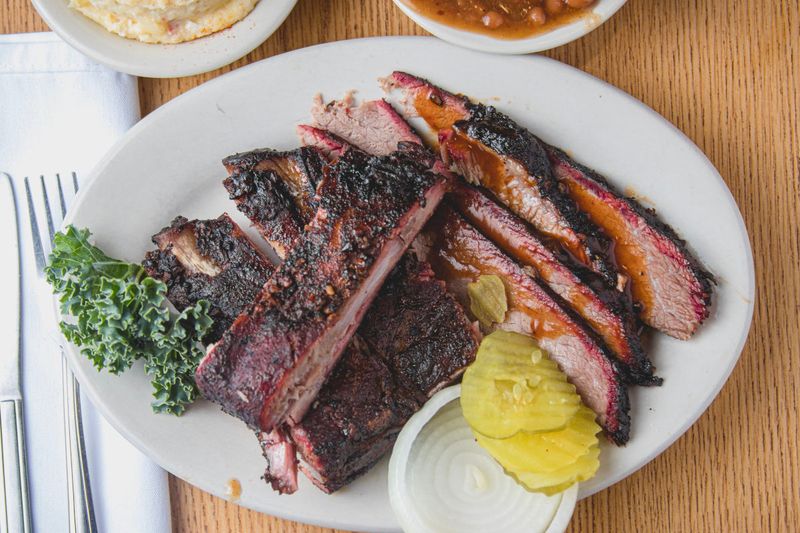 Barbecue Inn: Seven Decades of Crispy Perfection