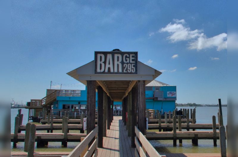 Barge 295