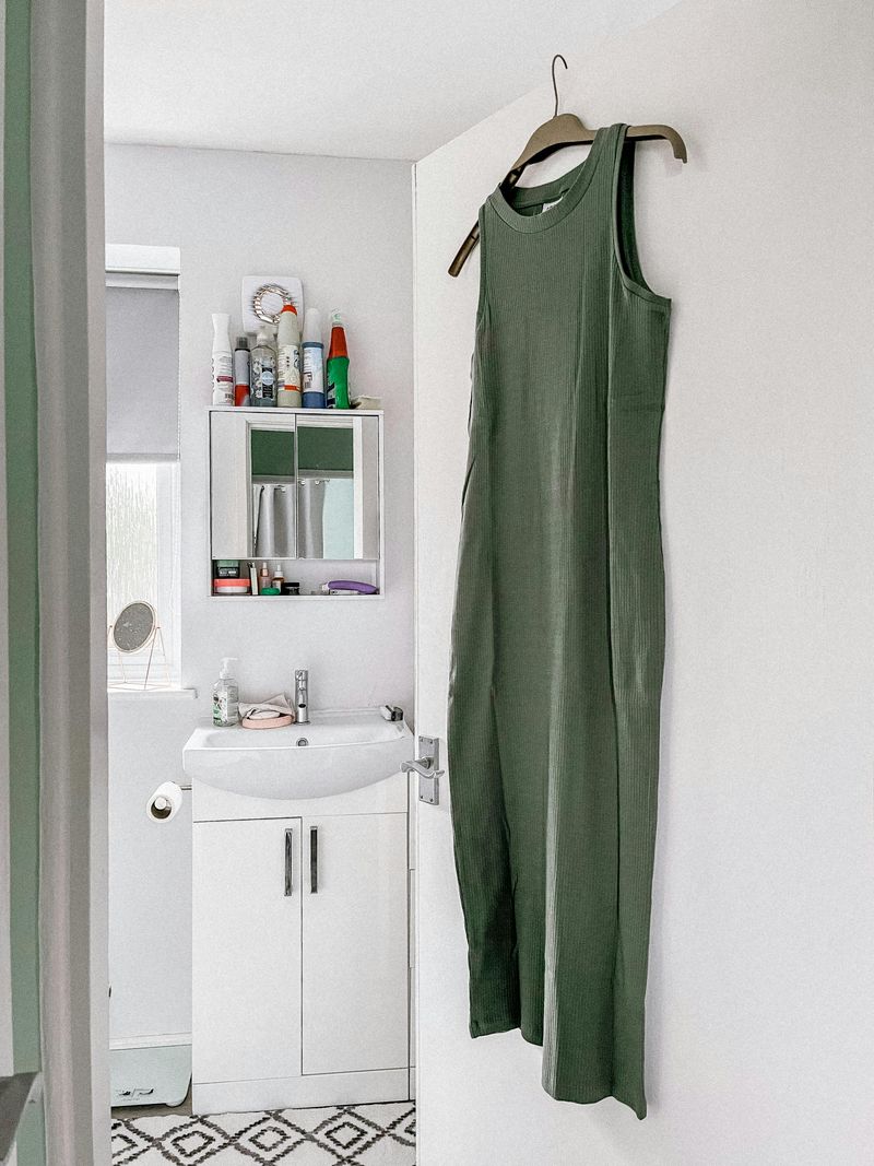 Behind-Door Organizers Maximize Hidden Spaces