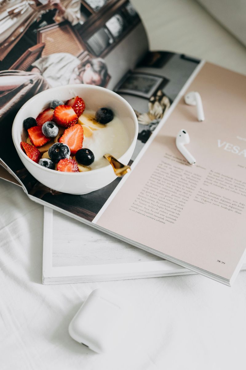 Berry-Topped Greek Yogurt Cup