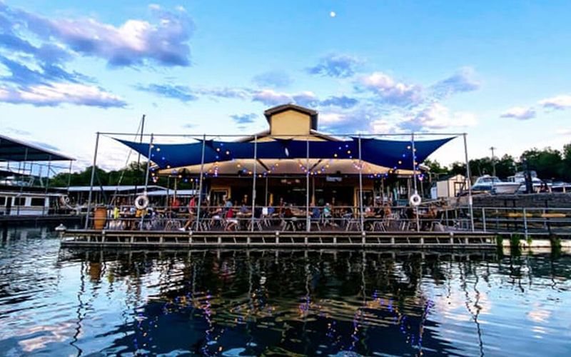 Blue Moon Waterfront Grille