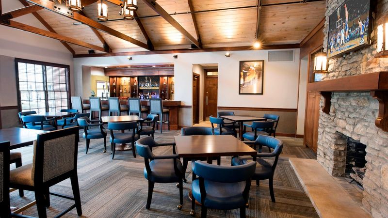 Bluegrass Bistro (Griffin Gate)