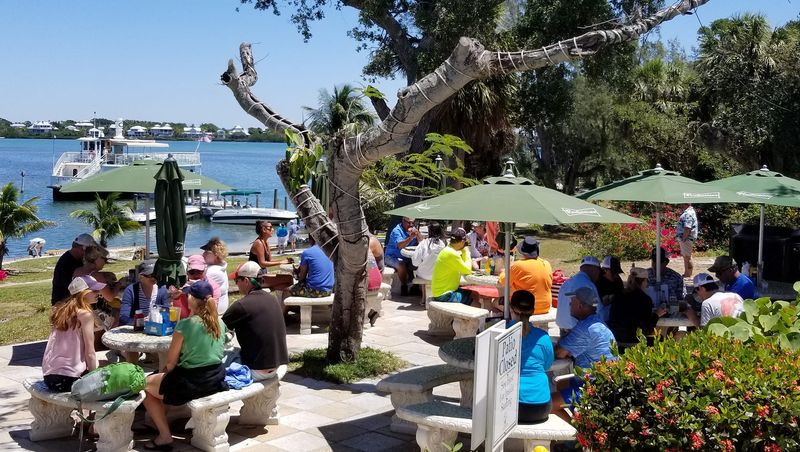 Cabbage Key Inn & Restaurant