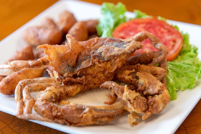 Cantler's Riverside Inn: Waterfront Wonder in Annapolis