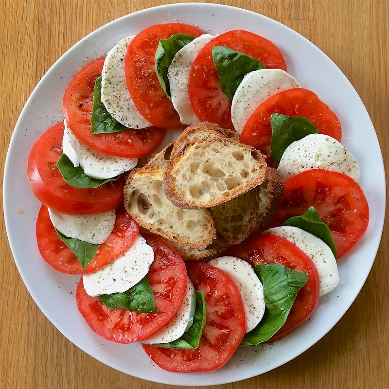 Caprese Salad with Bread
