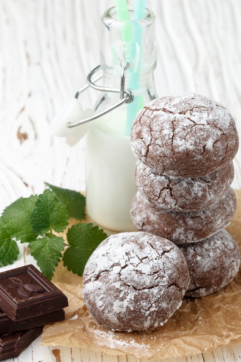 Chocolate Crinkle Cookies