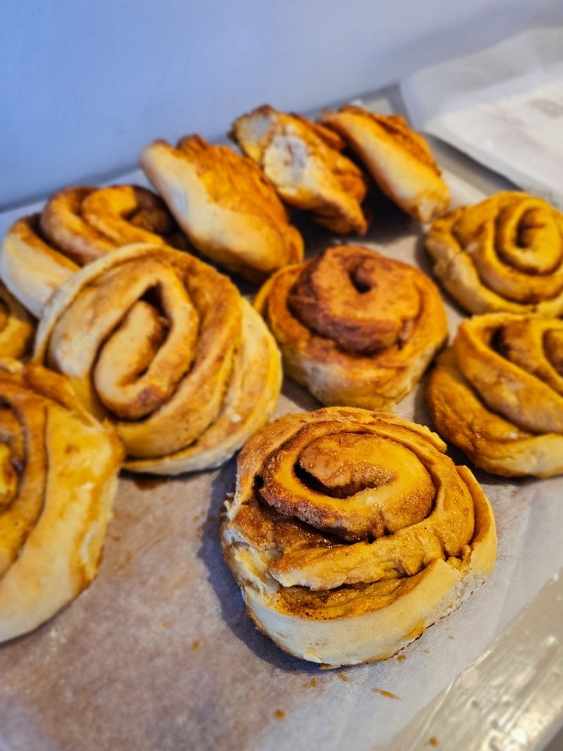 Cinnamon Roll Delights