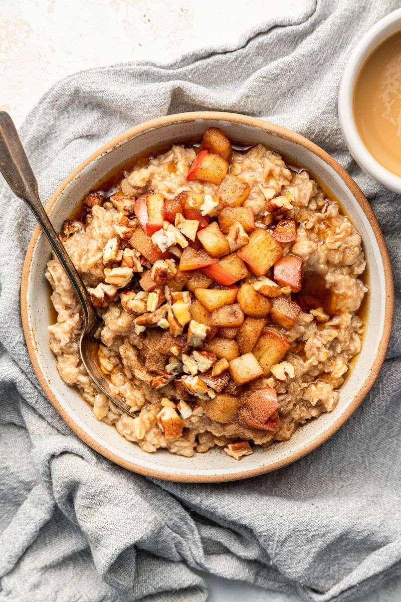 Classic Apple Cinnamon Oatmeal