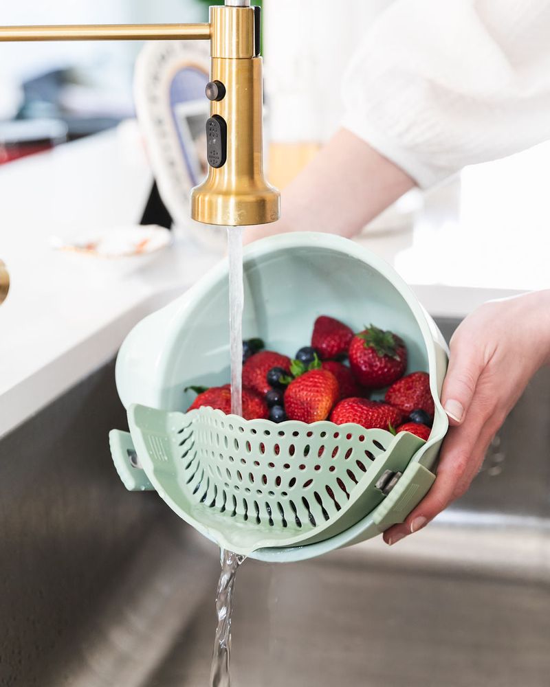 Clip-On Pot Strainer