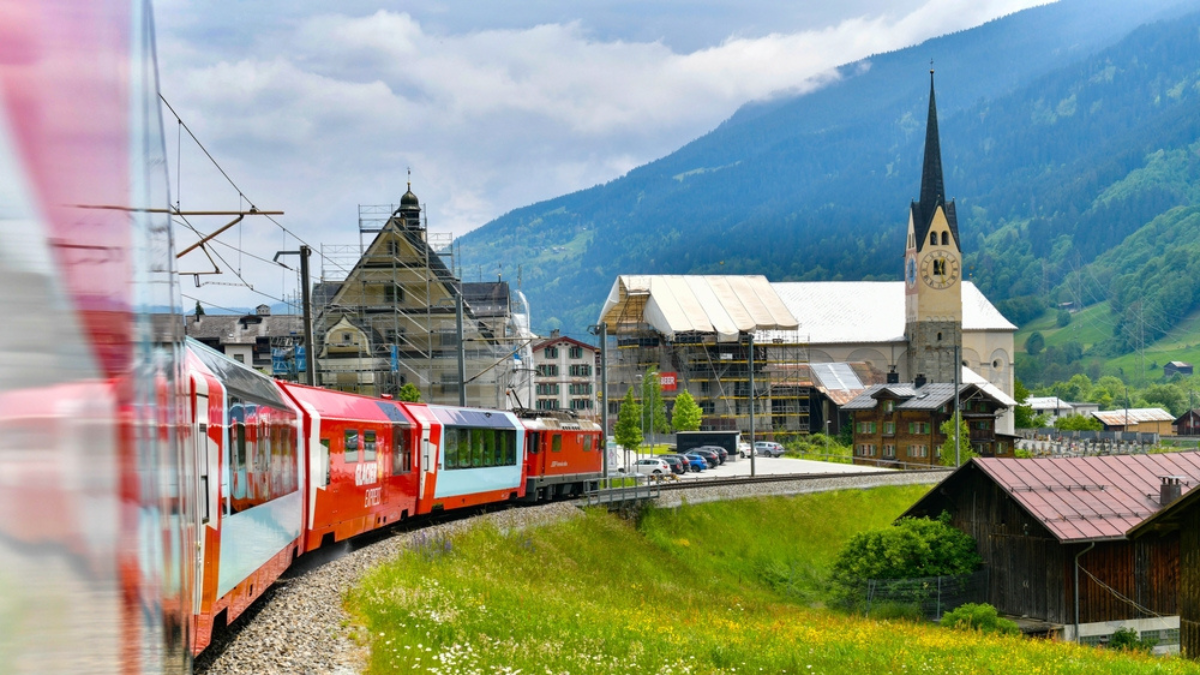 10 Scenic Train Journeys Every Traveler Should Experience