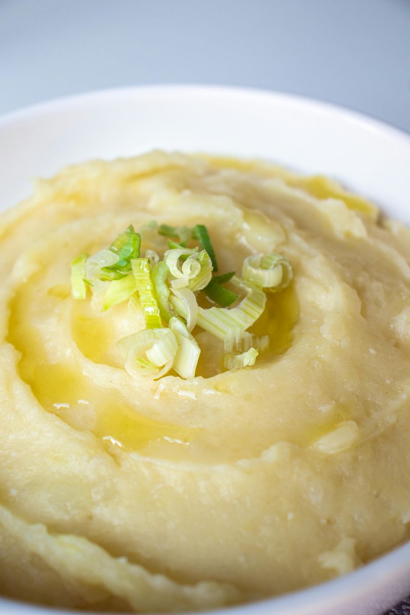 Creamy Mashed Potatoes: Comfort in a Bowl