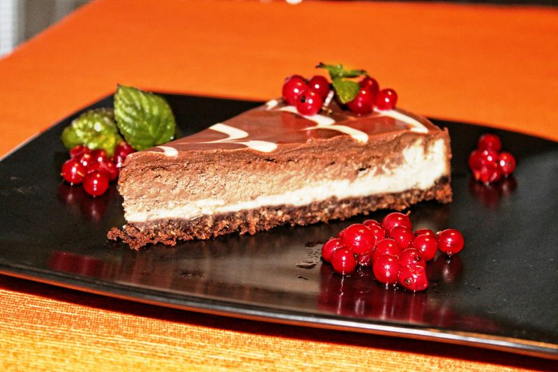 Creamy No-Bake Chocolate Cheesecake