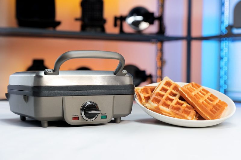 Cuisinart WAF-300 Belgian Waffle Maker