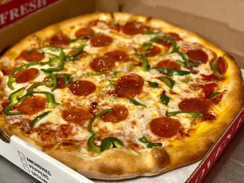 DeLuca's Pizzeria