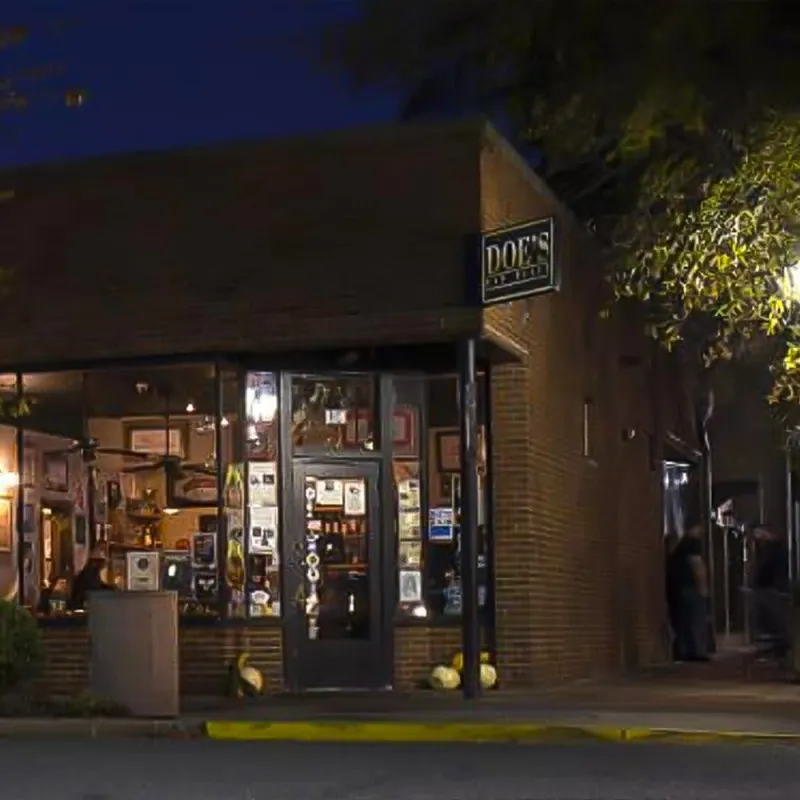 Doe's Eat Place