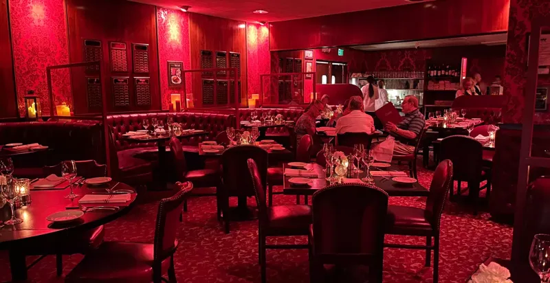Durant's Restaurant: A Time Capsule of Classic Steakhouse Charm