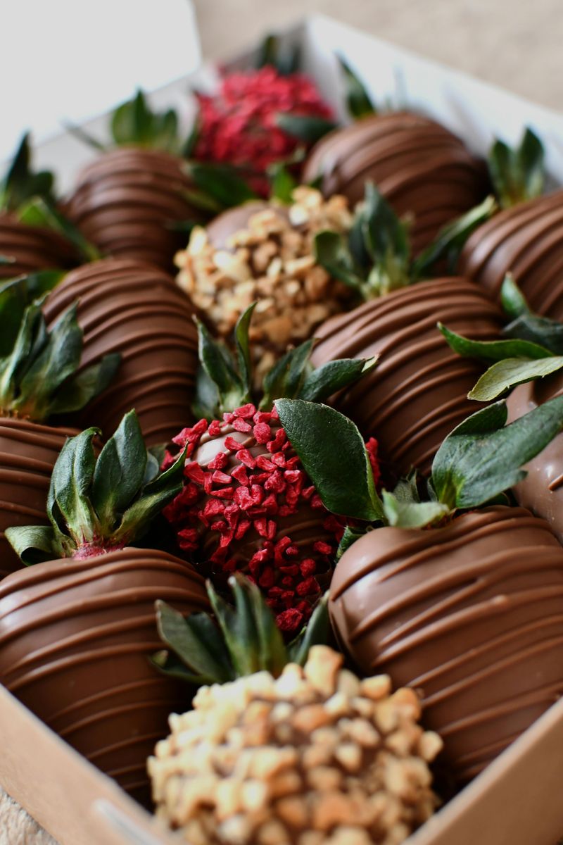 Elegant Chocolate-Covered Strawberries