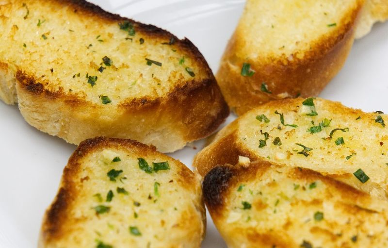Garlic Bread: The Ultimate Crowd-Pleaser