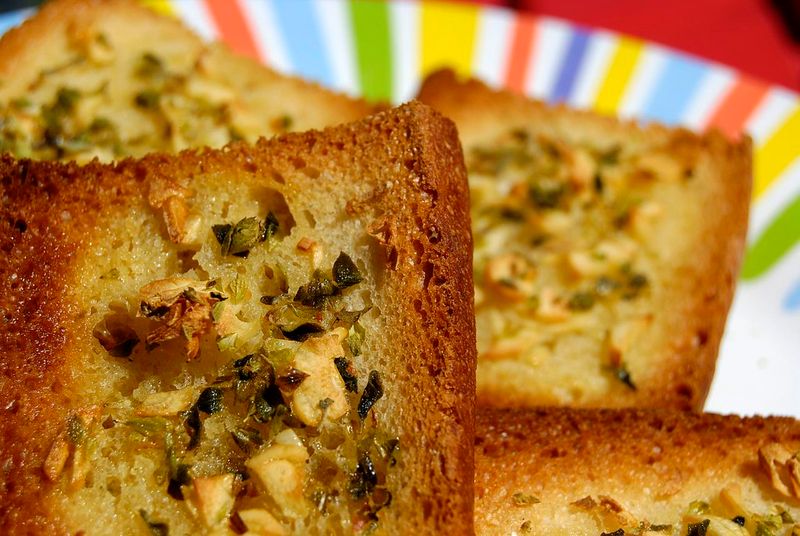 Garlic Herb Bread: Savory Sensation