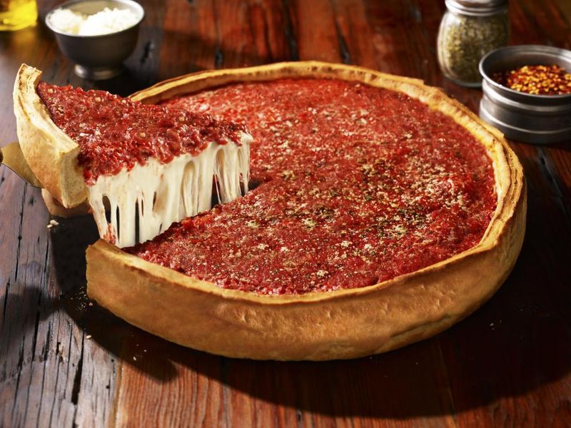 Giordano's: Stuffed Pizza Pioneers in The Loop
