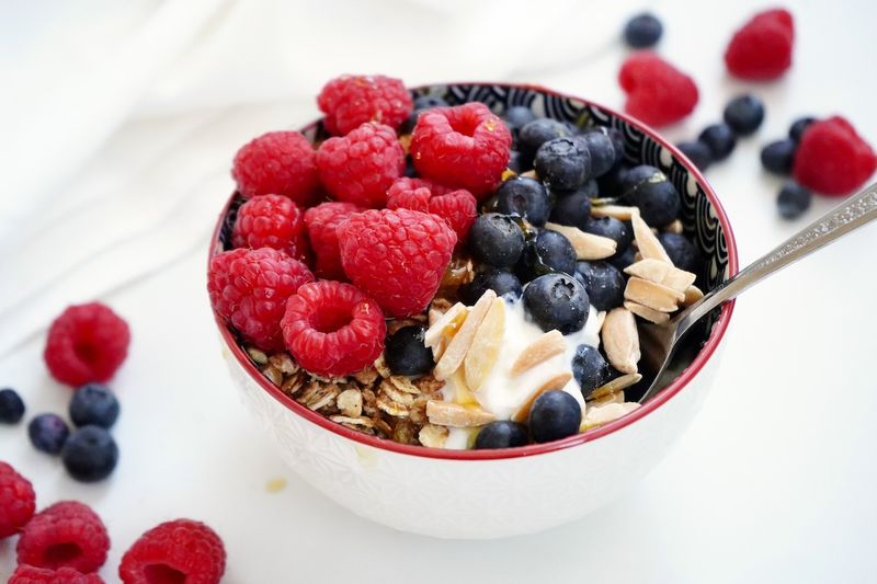 Greek Yogurt Parfait with Berries & Nuts