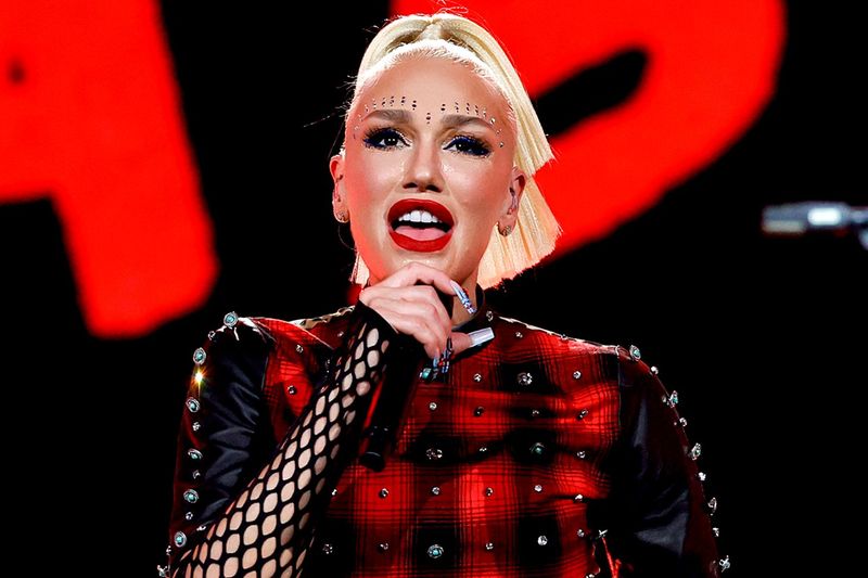 Gwen Stefani's Solo Pop Makeover