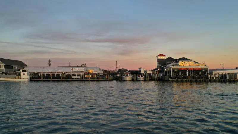 Harris Crab House: Chesapeake Bay Views and All-You-Can-Eat Feasts