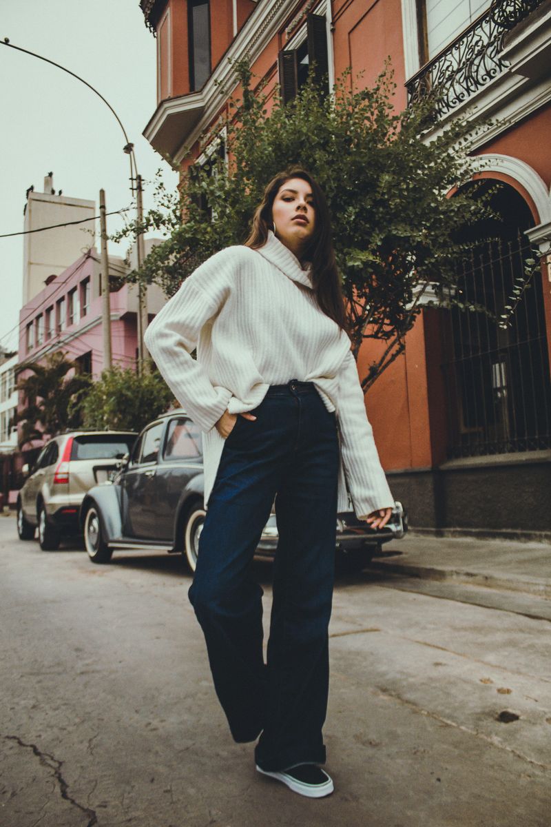 High-Waist Flared Jeans + Turtleneck 