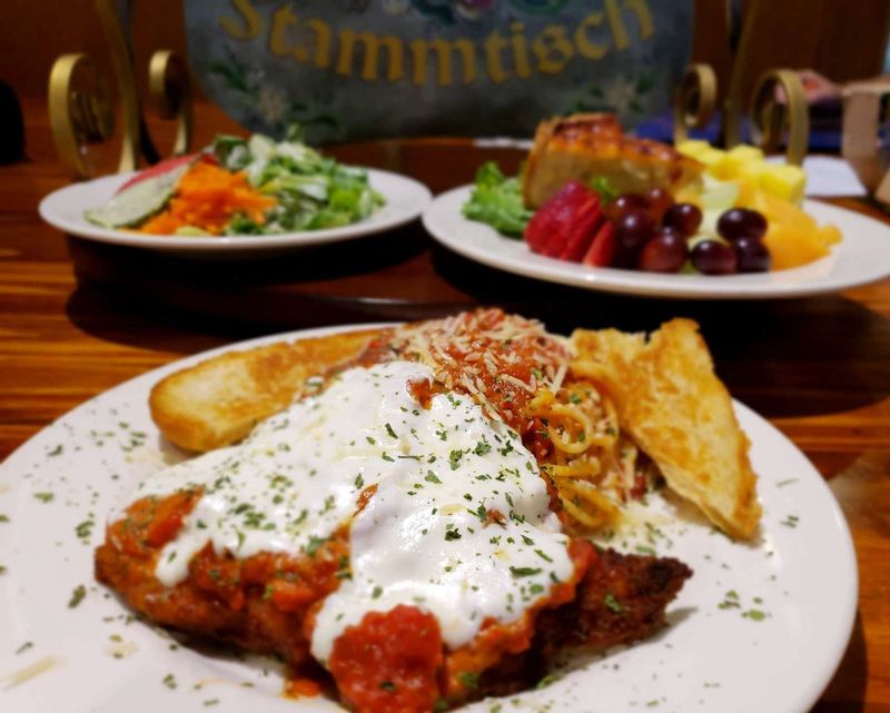 Hollerbach's Willow Tree Cafe: Bavaria in Central Florida