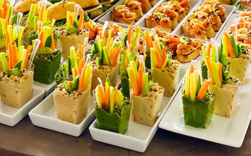Hummus & Veggie Cups