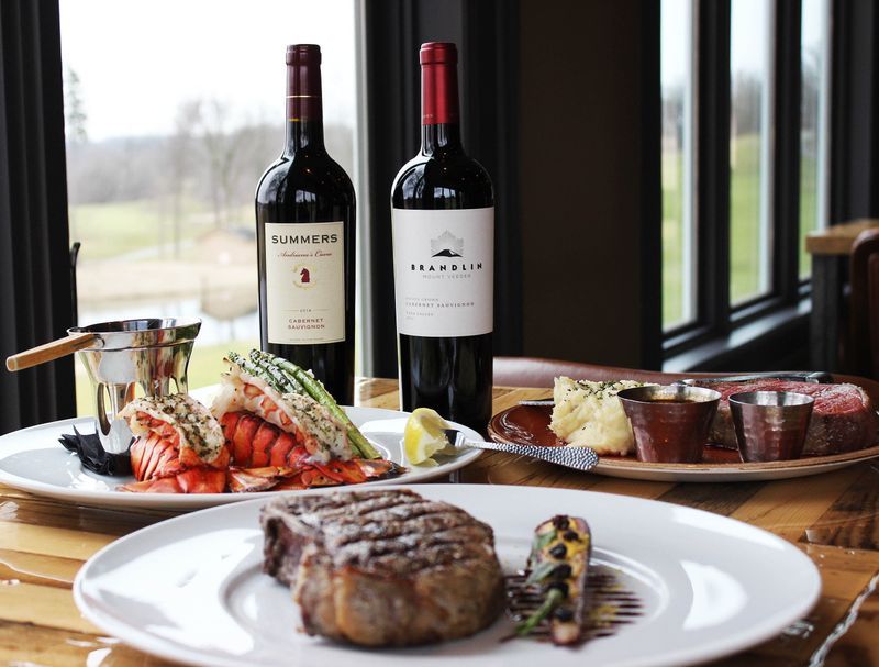 Hunt Club Steakhouse: Lake Geneva's Mansion Experience