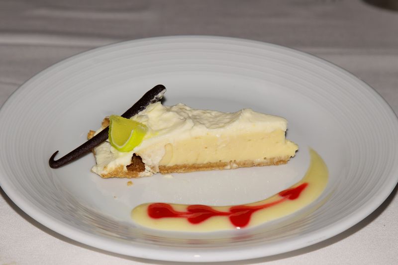Key Lime Pie: Sunshine State's Tangy Treasure