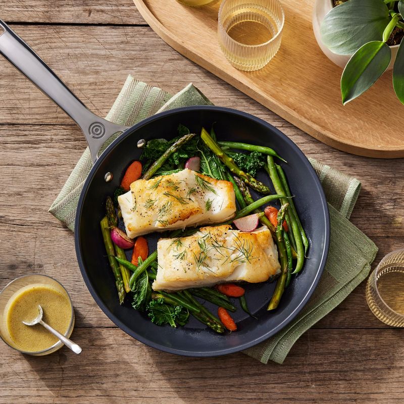 Le Creuset Toughened Nonstick Pro Fry Pan